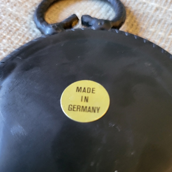 3 Hook Floral Leather Patched Embossed Wrought Iron Key Holder 6.75"×5" Germany - Picture 6 of 7